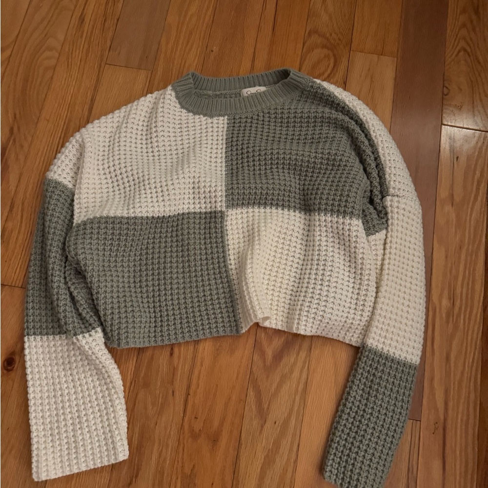 Jessica simpsons women sweater
